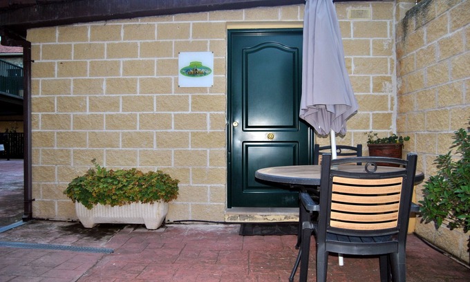 Collado Mediano Apartment | Top-Rated Rural Cottage for Two in Sierra de Guadarrama