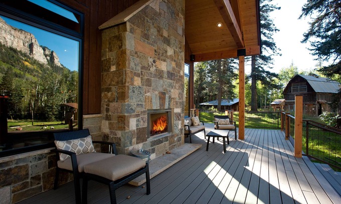 Purgatory House | Rustic Mountain Estate with Lake Views & Family-Friendly Amenities