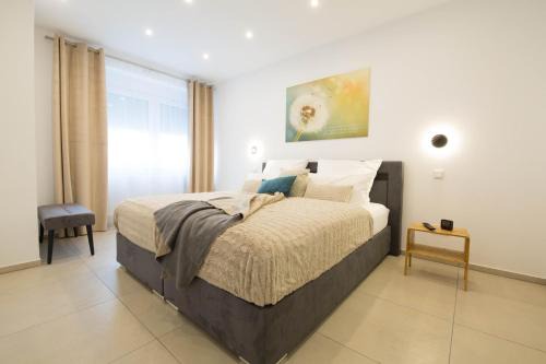 Herrensohr Apartment | Premium Saarbrücken Getaway: Child-Friendly and Rated 9.8