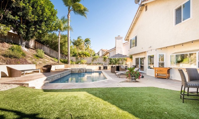 Carmel Valley House | Cozy San Diego Retreat: Pool, Spa & Pet-Friendly Stay