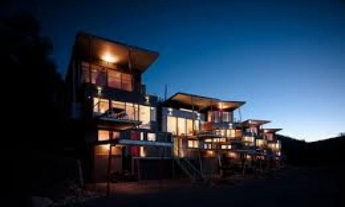 Mount Beauty Villa | Elegant Scandinavian Townhouse with Great Guest Reviews