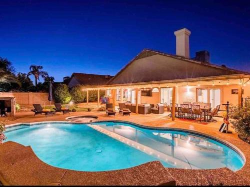 Paradise Valley Village House | Relaxing Scottsdale Retreat with Heated Pool & Mini Golf
