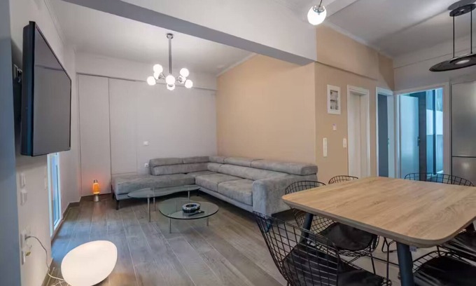 Pasalimani Apartment | Luxury Serenity-Cozy Stay by the Sea and Marina
