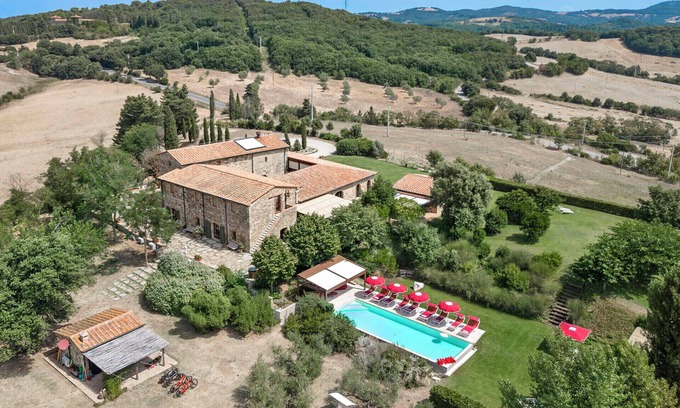 Pomarance Villa | Relax at Villa Pieve di San Giovanni: Pet-Friendly Retreat