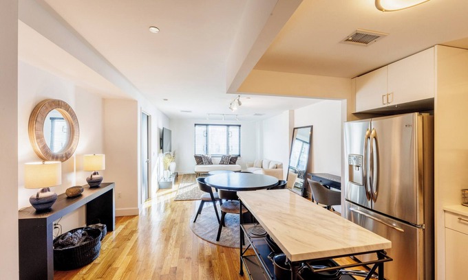 Chinatown Apartment | Explore a Beautiful 1-Bedroom in East Village/Union Square