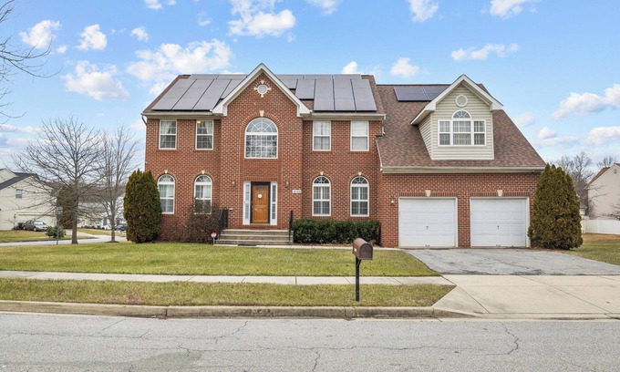 Montpelier House | Family-Friendly 4 BR Retreat with Hot Tub & Pet Welcome