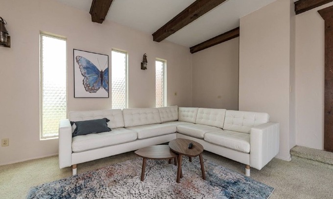 Warren House | Elegant Home with Spa and Hot Tub in a Quiet Community