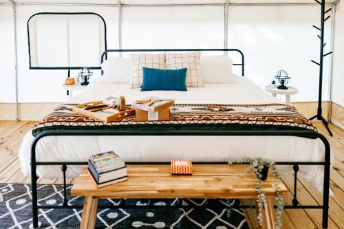 Delta Other | Glamorous Glamping Retreat with Scenic Lake Views