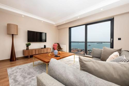 Kabatas Apartment | Luxury Stay with Panoramic Bosphorus View