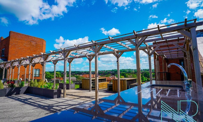 Stevenage Apartment | Modern Stevenage Town Centre Apartment with Breakfast & Accessibility