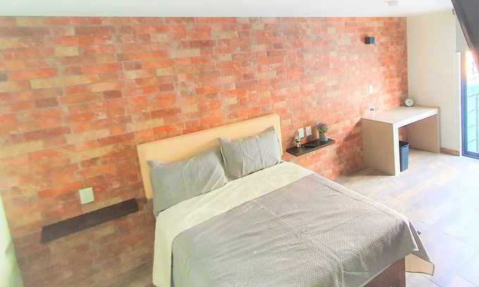 Ciudad Lopez Mateos Apartment | Dream Studio with Lake View: Just 5 Minutes from ITESM