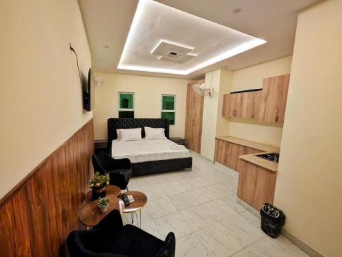 Johar Town Apartment | Luxury Studio apartments couple welcoming in Johar Town