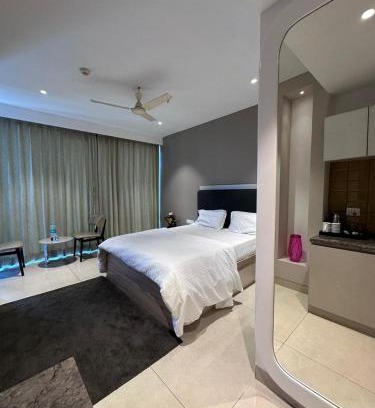 Gurugram Apartment | Elegant Studios at Key 6 with Pool and Hot Tub