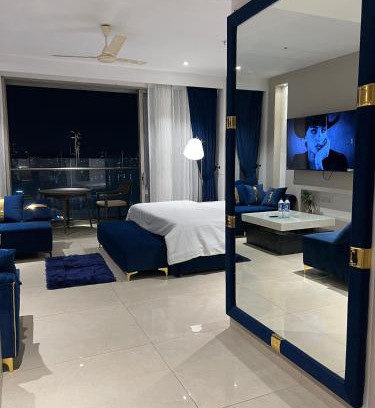 Gurugram Apartment | Elegant Oceanfront Studios at Key 9 with Pool & Dining