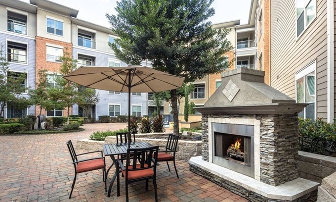 Texas Medical Center Apartment | Guest Rated 10/10: Luxury Suite at Kirby for Families