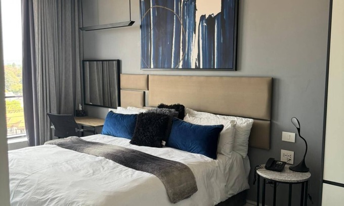 Sandown Hotel | Luxury Suite at The Capital Hotel, Sandton