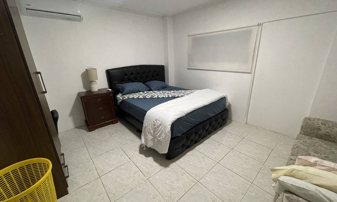 Samborondon Apartment | Elegant Suite in Exclusive Urban Retreat for Family Comfort