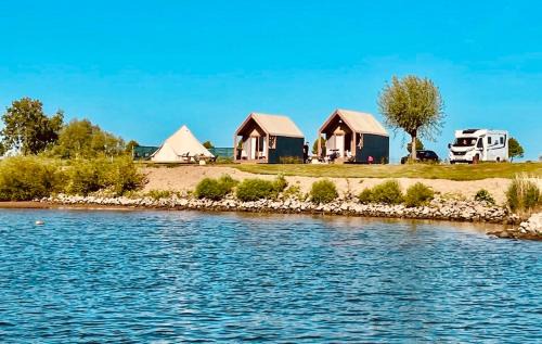 Heerewaarden Other | Elegant Suite with Pool and Restaurant - Rated 8.5/10
