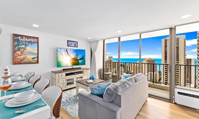 Waikiki Apartment | Elegant Lanikai Suite with Ocean View & Free Parking