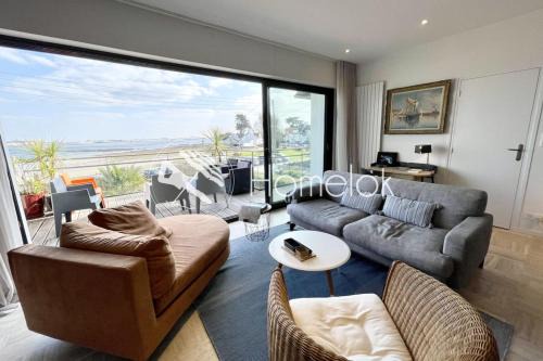 Larmor-Plage Apartment | Stunning Sea View T3 Apartment - 4-Star, Guest Rated 9.8