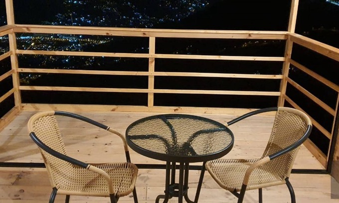 Copacabana Cabin | Elegant Tororoi Cabins for an Unforgettable Escape