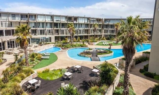 Torquay Resort | Beachside Torquay Resort Apartment - Rated 9.6/10