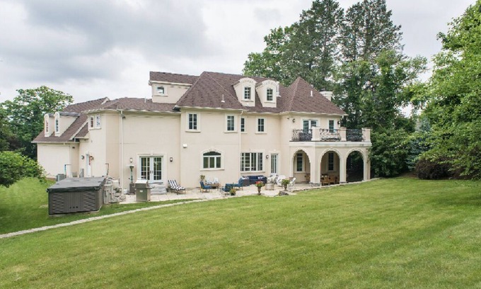 Newton House | Discover a Tuscany-Style Villa Near Downtown Boston