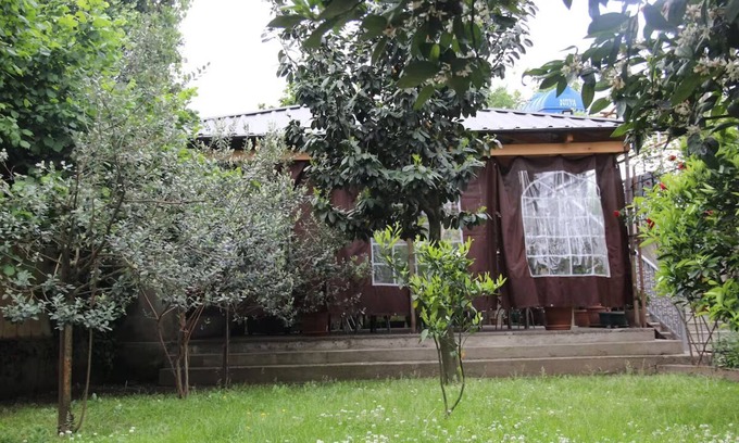 Kutaisi Apartment | Cozy Triple Room with Double Bed for Family Getaways