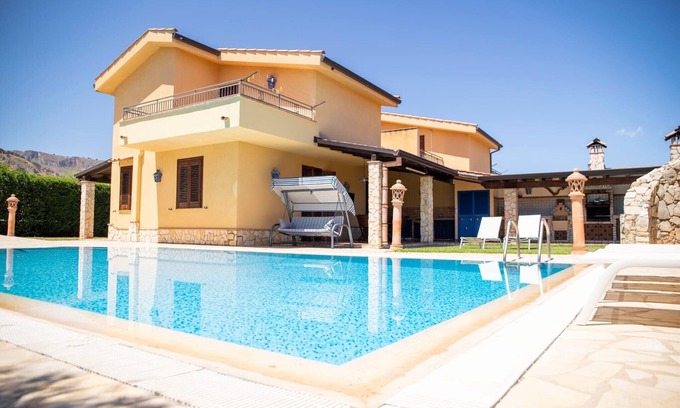 Torre Colonna-sperone Villa | Elegant Villa with Pool and Oceanfront Views - Dimora Fanale