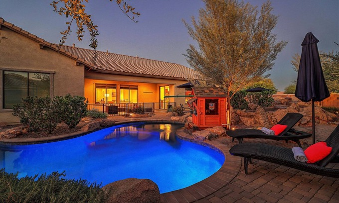 Stratland Estates House | Unforgettable Vacation Home with Heated Pool & Spa