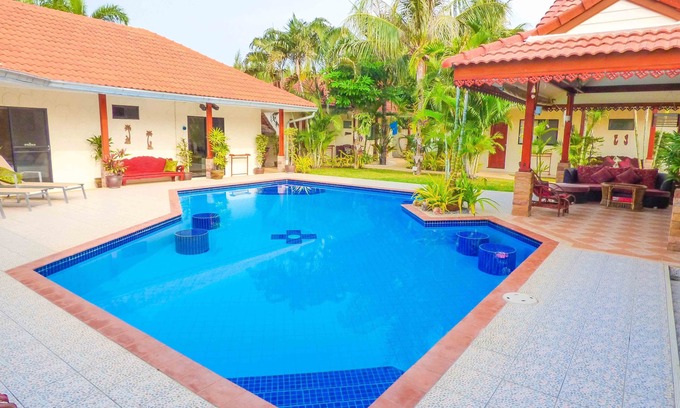 Pranburi Villa | Elegant Villa with Ocean View Near Hua Hin - Rated 9/10