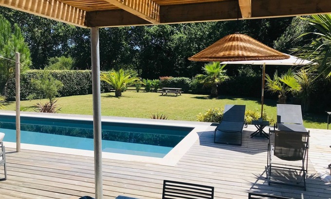 Angresse House | Stylish Villa Near Ocean with Pool and Spa Amenities