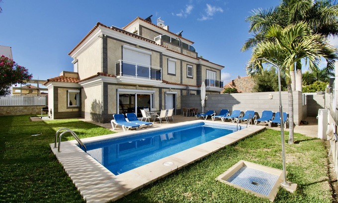 Sonnenland Villa | Unforgettable Oceanfront Villa with Private Pool & Spa