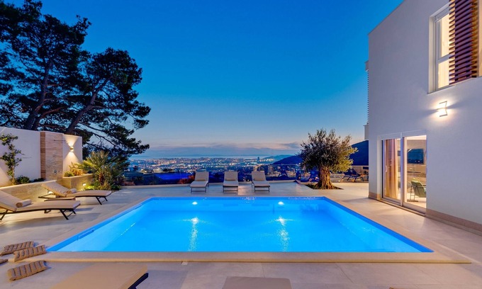 Klis Villa | Indulge at 7th Heaven Villa: Pool, Spa & Panoramic Views