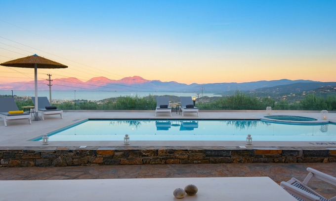 Agios Nikolaos Villa | Elegant Villa Agios Nikolaos with Oceanfront Amenities