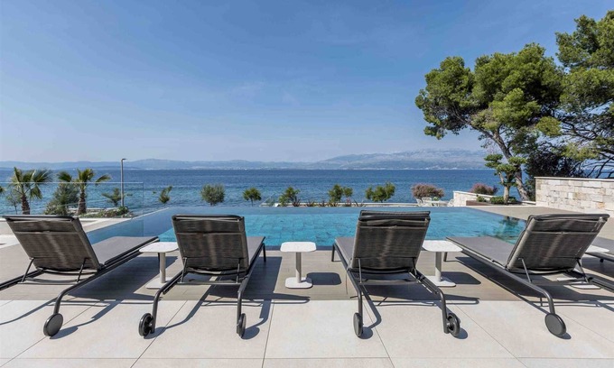 Sutivan Villa | Luxury Villa Aurelia Bay with Pool