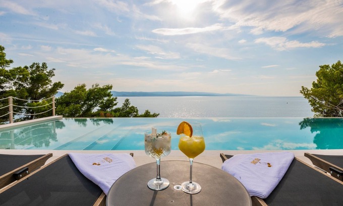 Brela Villa | Serene Villa Bacana: Beachside Retreat with Pool & Spa
