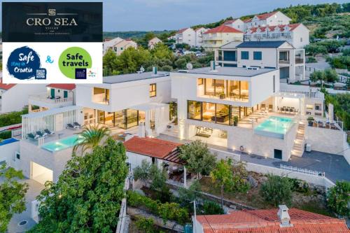 Cove Makarac (Milna) Villa | Elegant Villa Complex with Ocean Views and Family Amenities