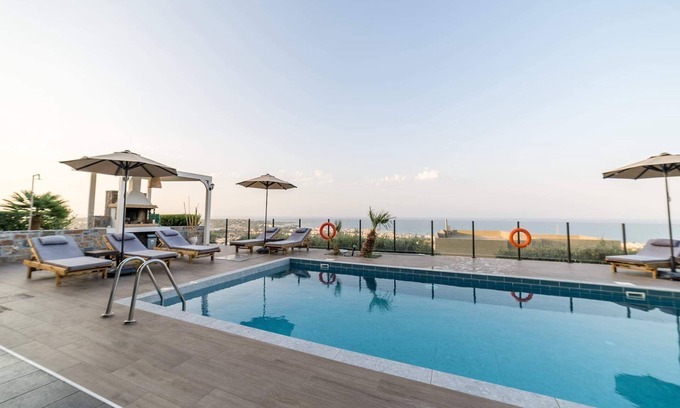 Piskopiano Villa | Elegant Villa Constantinos with Oceanfront Pool & Spa