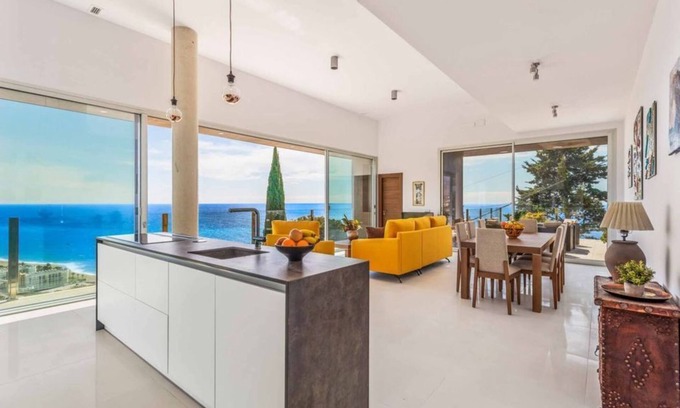 Punta Lara Villa | Experience the Best Views of Nerja at Our Luxury Villa