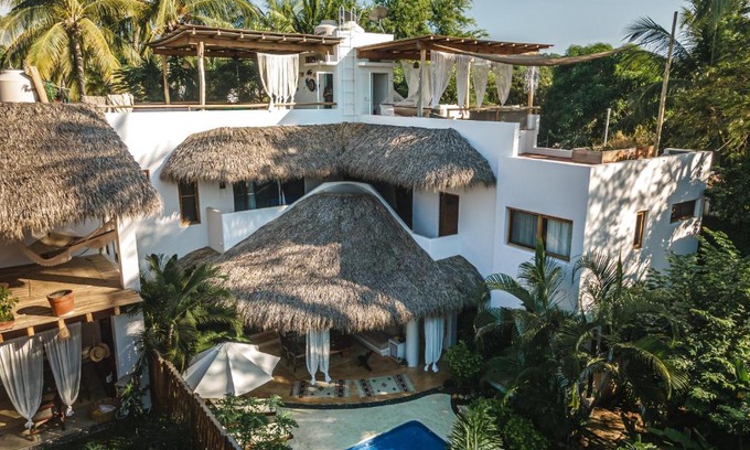 Brisas de Zicatela Villa | Elegant Villa El Capricho: Ocean View & Pool Access