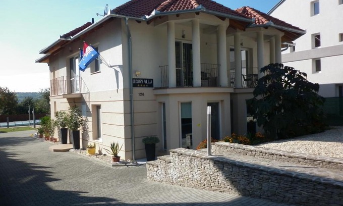 Heviz House | Elegant Villa Heviz: 4-Star Oceanfront Retreat, Rated 9.8