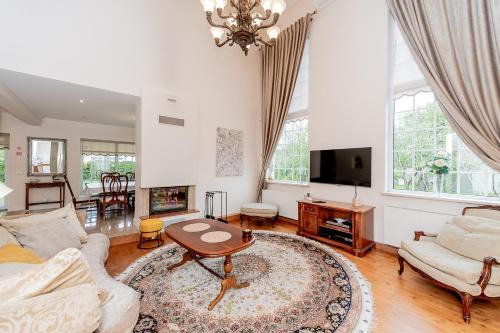 Parnu Villa | Elegant Villa in Pärnu, Steps from Beach and City Life