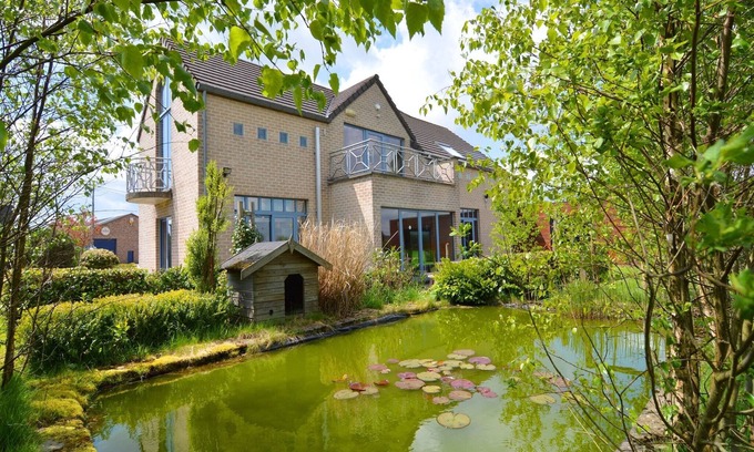 Waimes Villa | Beautiful Villa in Sourbrodt with Pool & Spa Amenities