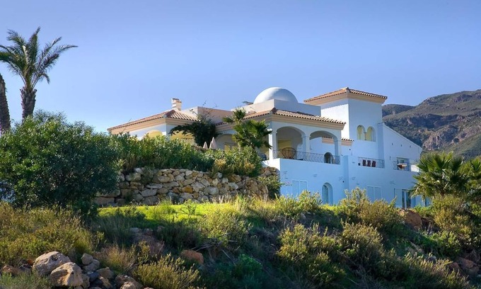 La Parata Villa | Celebrity-Favored Villa with Oceanfront Views & Spa