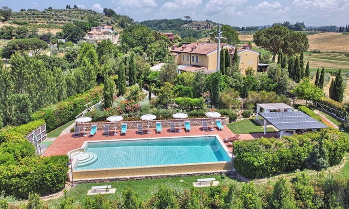 Palaia Villa | Elegant Villa in Tuscany with Private Pool near Pisa & Florence