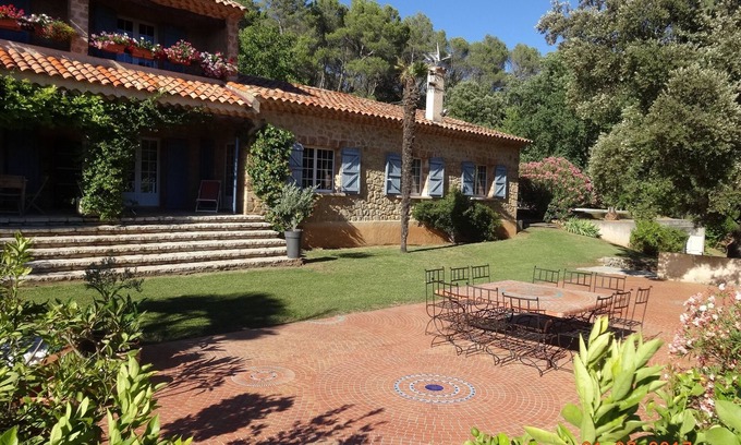 Villecroze House | Exclusive Villa in Villecroze with Ocean View & Private Pool