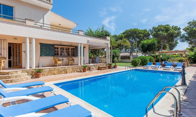 El Toro Villa | Inviting Villa with Pool, Tennis Court & Ocean Views