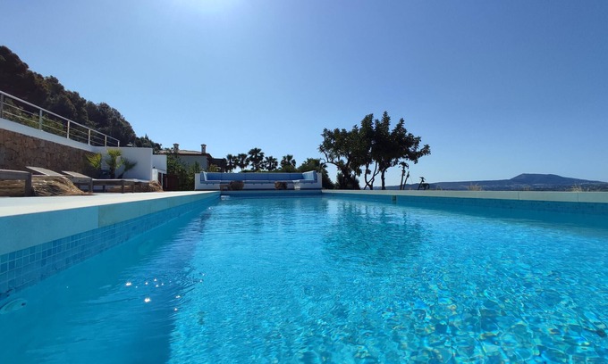 Montgo de Toscamar Villa | Exceptional Villa Montgo Majesty with Private Pool & Spa