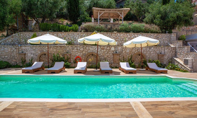 Nafplio Villa | Elegant Villa near Nafplio with Oceanfront Views & Pool